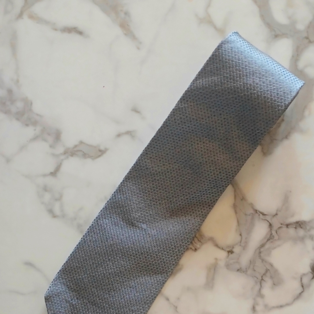 CALVIN KLEIN COLLECTION Pin Dot Tie(100% Silk)